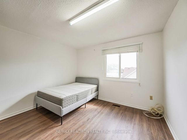 59 - 275 Broadview Ave