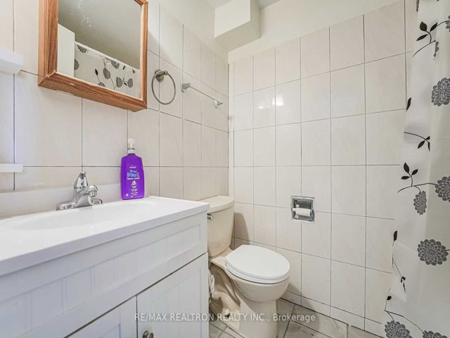 59 - 275 Broadview Ave