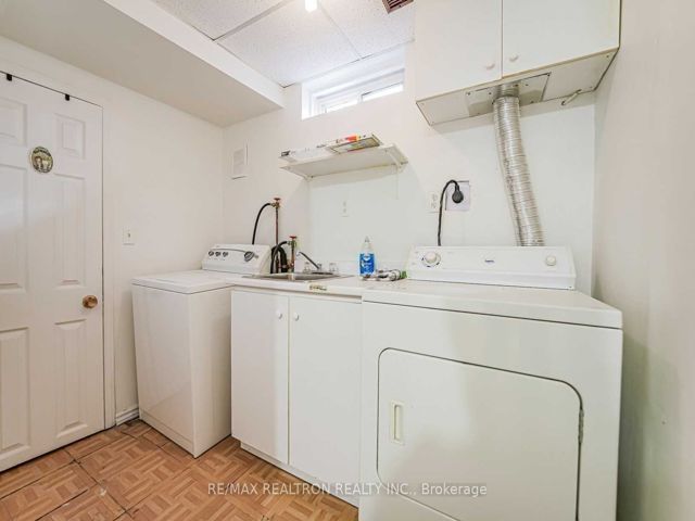59 - 275 Broadview Ave