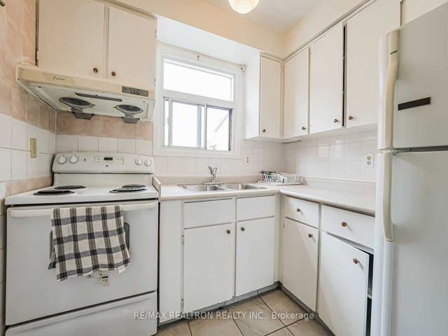 59 - 275 Broadview Ave