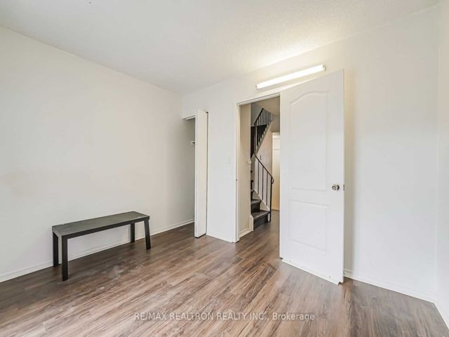 59 - 275 Broadview Ave
