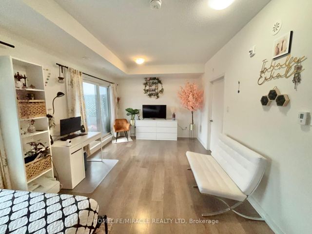 413 - 5131 Sheppard Ave E