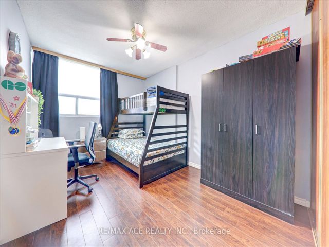 1101 - 20 Gilder Dr