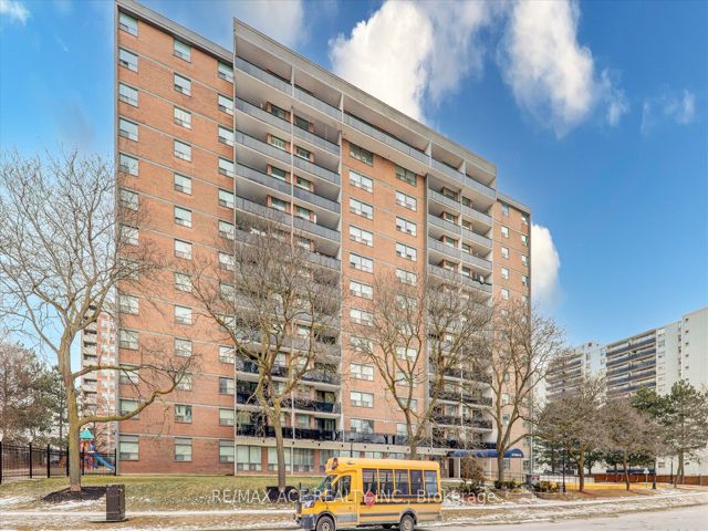 1101 - 20 Gilder Dr