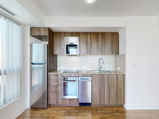 1403 - 255 Village Green Sq