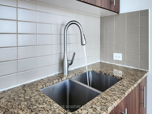 1403 - 255 Village Green Sq