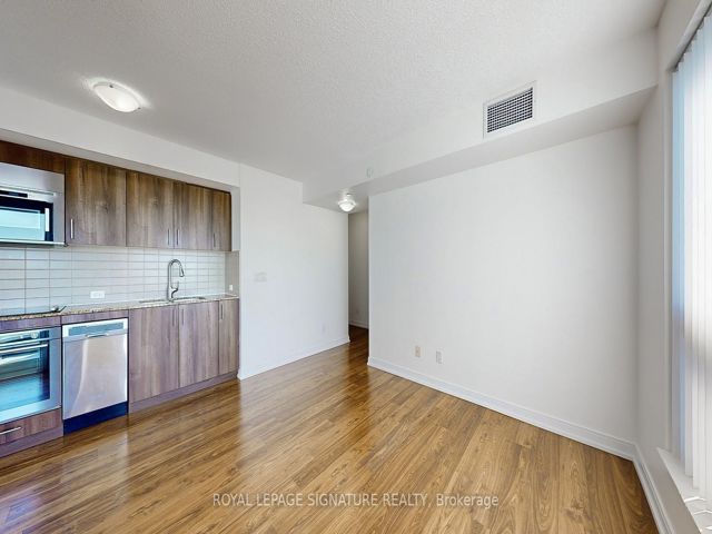 1403 - 255 Village Green Sq