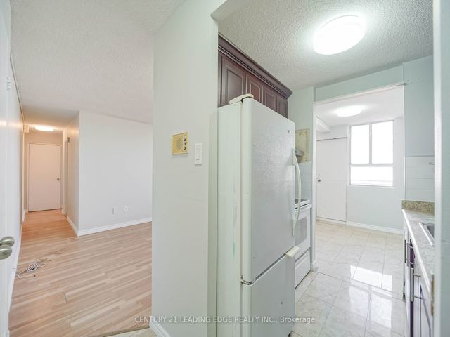 1510 - 1950 Kennedy Rd