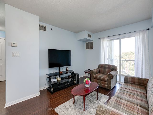 407 - 5225 Finch Ave E