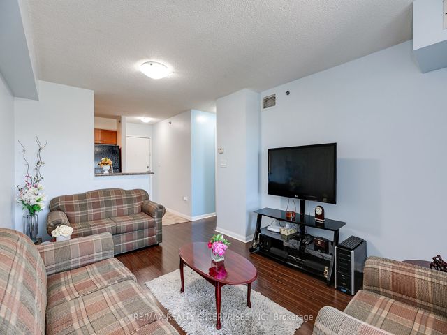 407 - 5225 Finch Ave E