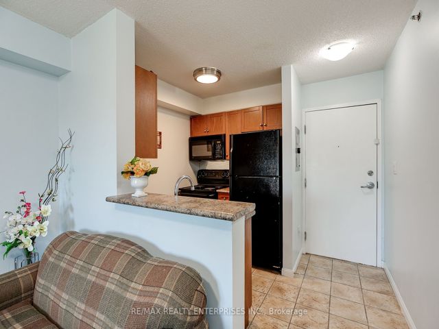 407 - 5225 Finch Ave E