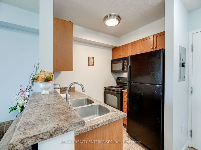 407 - 5225 Finch Ave E