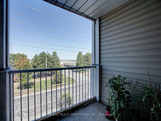 407 - 5225 Finch Ave E