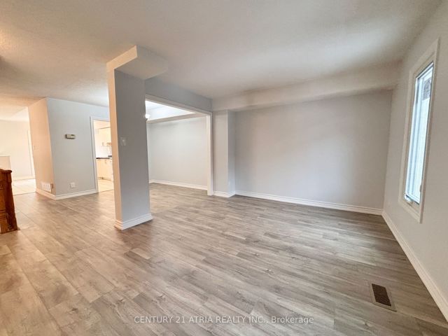 20 - 3 Reidmount Ave
