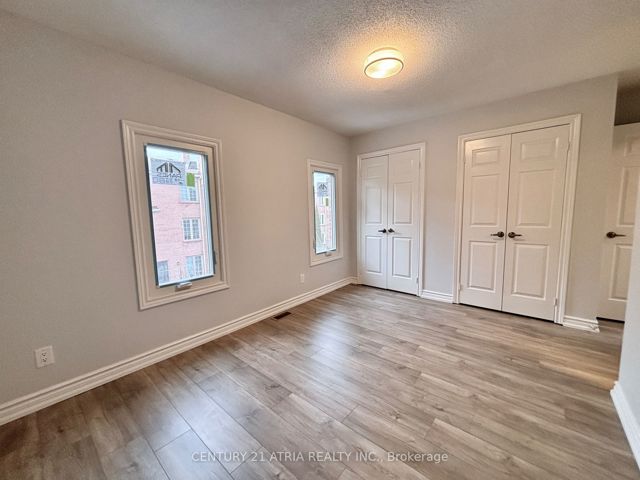 20 - 3 Reidmount Ave