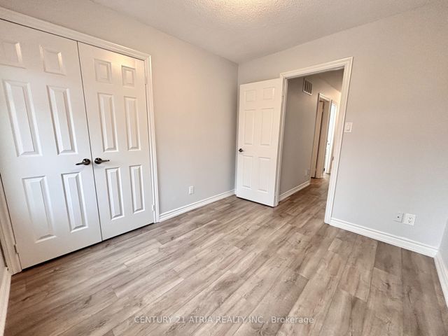 20 - 3 Reidmount Ave