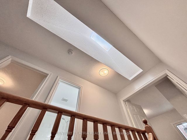 20 - 3 Reidmount Ave