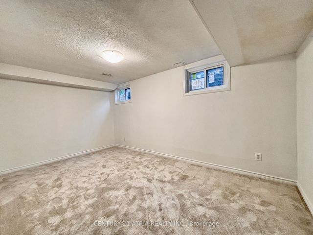 20 - 3 Reidmount Ave