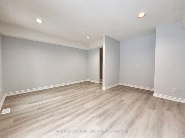 20 - 3 Reidmount Ave