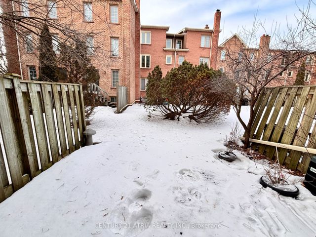 20 - 3 Reidmount Ave