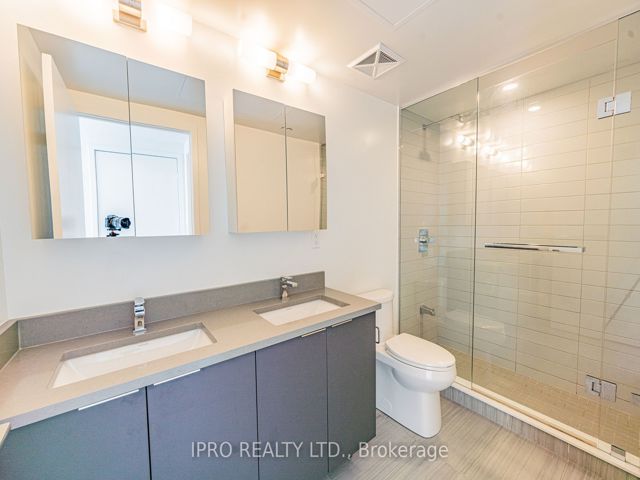 2708 - 2033 Kennedy Rd