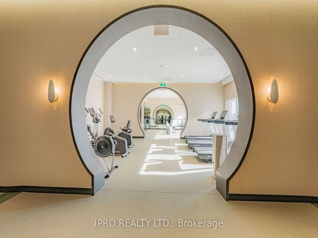2708 - 2033 Kennedy Rd