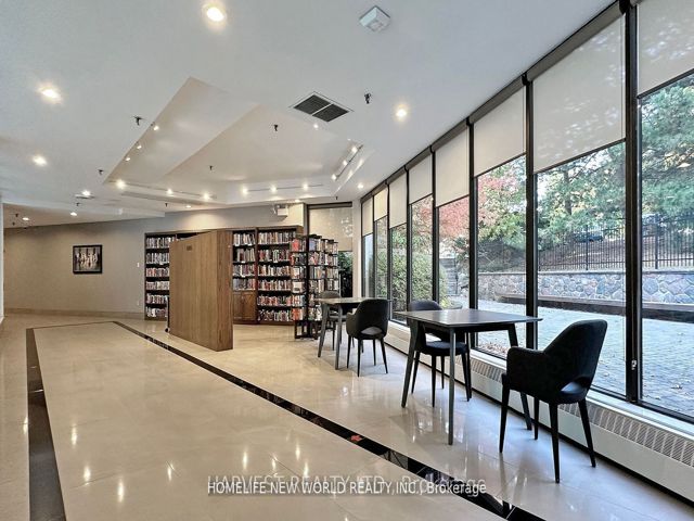 1111 - 2350 Bridletowne Circ