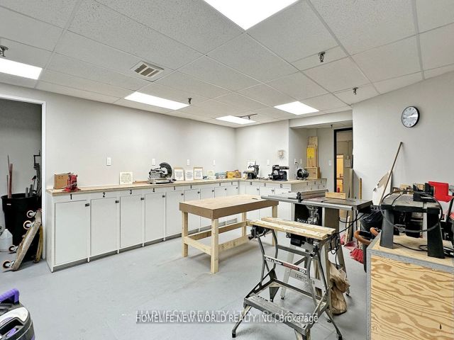 1111 - 2350 Bridletowne Circ