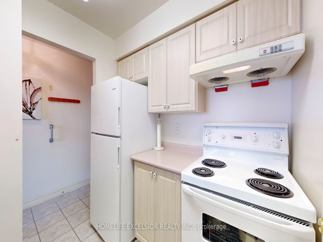 708 - 5039 Finch Ave E