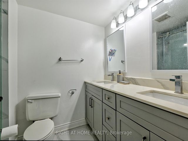 220 - 5580 Sheppard Ave E