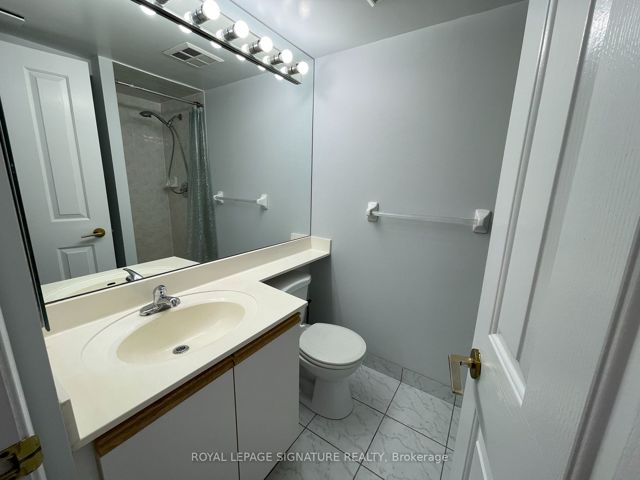 2528 - 68 Corporate Dr