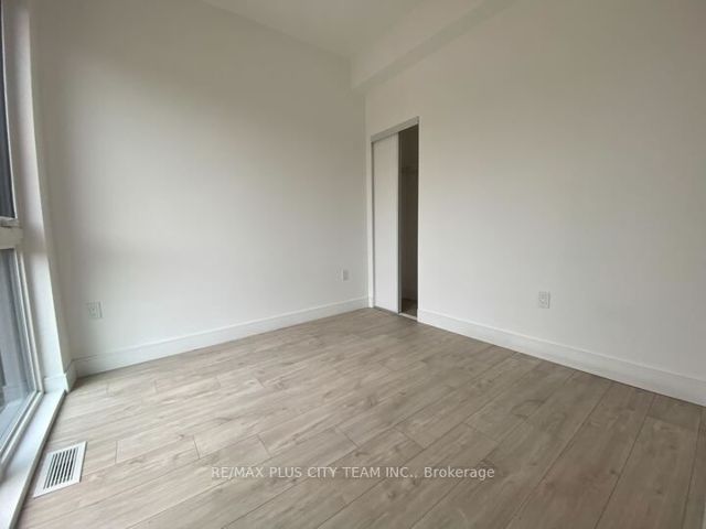 BlkB #9 - 178 Clonmore Dr