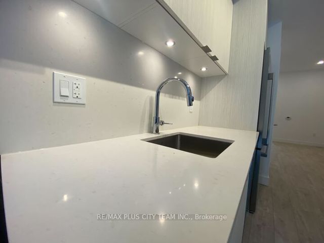 BlkB #9 - 178 Clonmore Dr