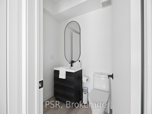 204 - 61 Orchard Park