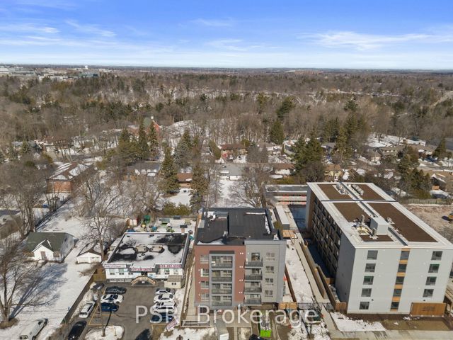 204 - 61 Orchard Park