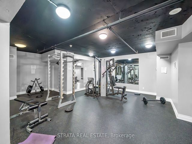 5i - 8 Rosebank Dr