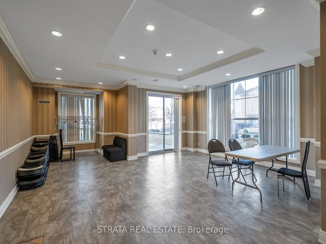 5i - 8 Rosebank Dr