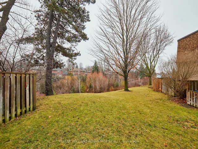 6 - 671 Huntingwood Dr