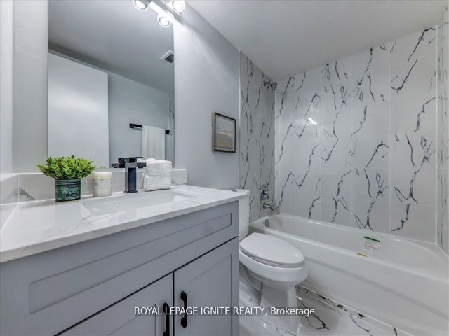 709 - 25 Silver Springs Blvd