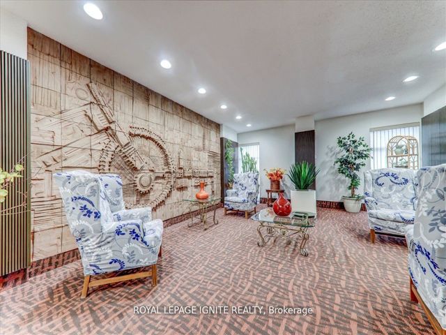 709 - 25 Silver Springs Blvd