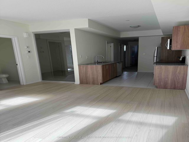 19 - 235 Mclevin Ave