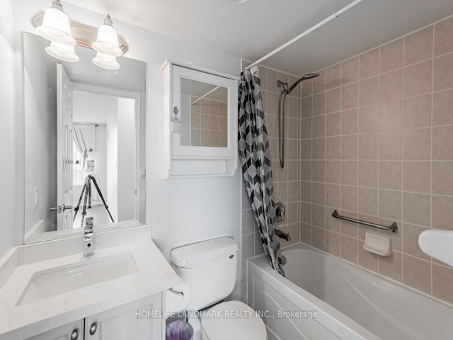 306 - 68 Grangeway Ave