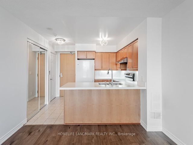 306 - 68 Grangeway Ave