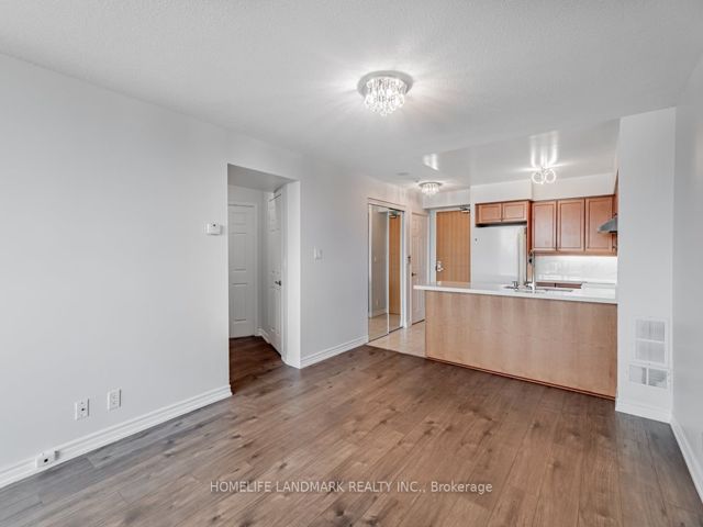 306 - 68 Grangeway Ave