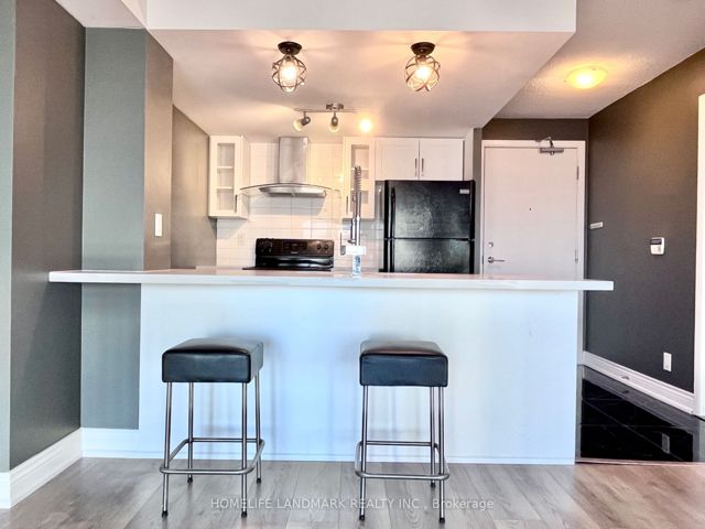 1603 - 190 Borough Dr