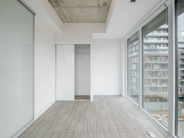 517 - 665 Queen St E