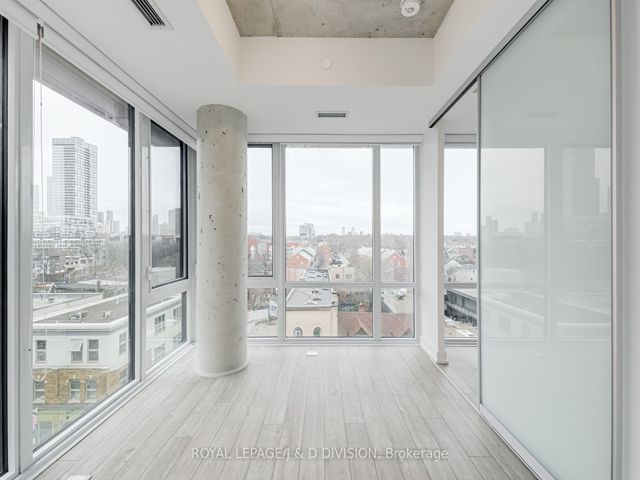 517 - 665 Queen St E