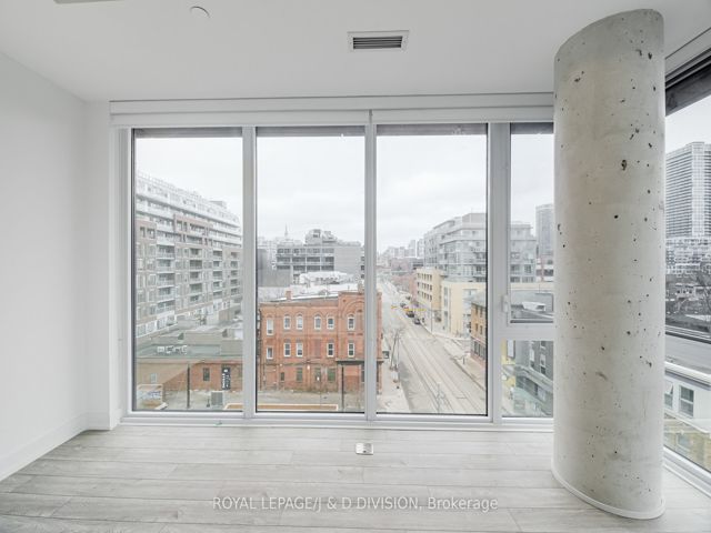 517 - 665 Queen St E