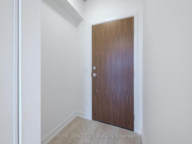 517 - 665 Queen St E