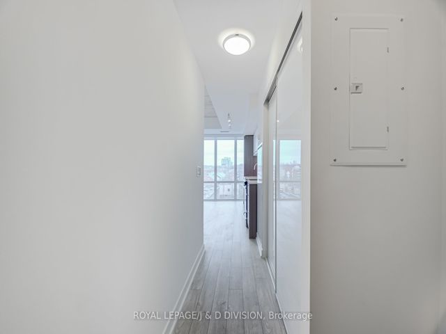 517 - 665 Queen St E
